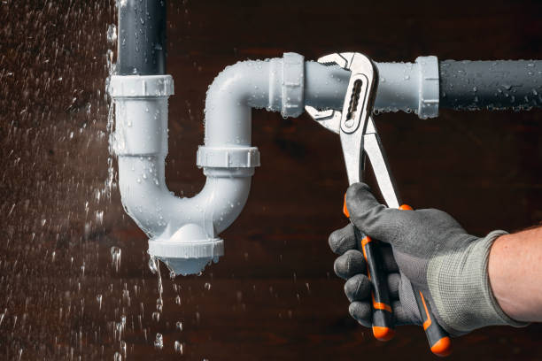 Professional Leak Detection technician working in Haltom City, TX